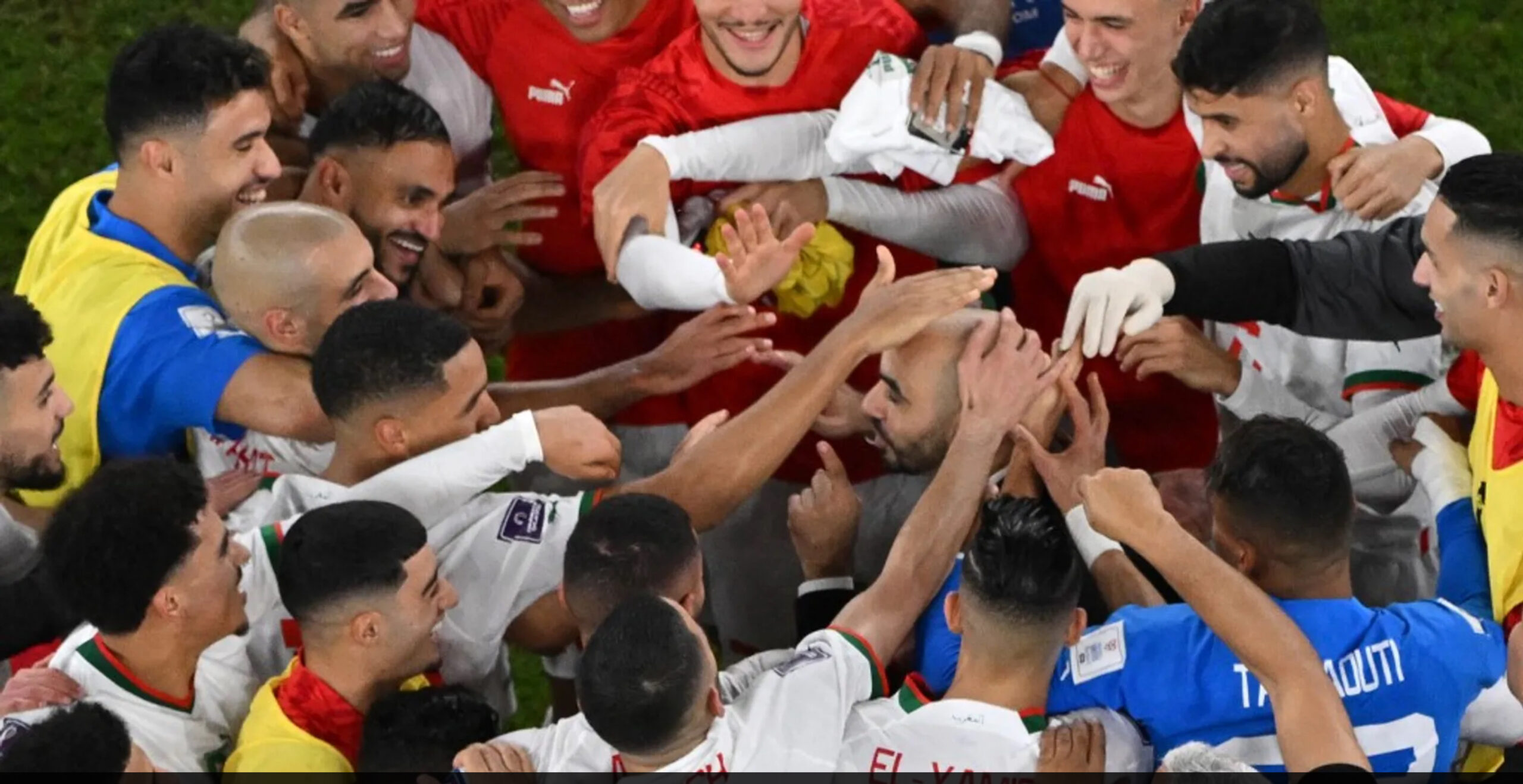 بطعم الأفوكا .. هكذا احتفل اللاعبون المغاربة برأس المدرب الركراكي بطعم الأفوكا .. هكذا احتفل اللاعبون المغاربة برأس المدرب الركراكي